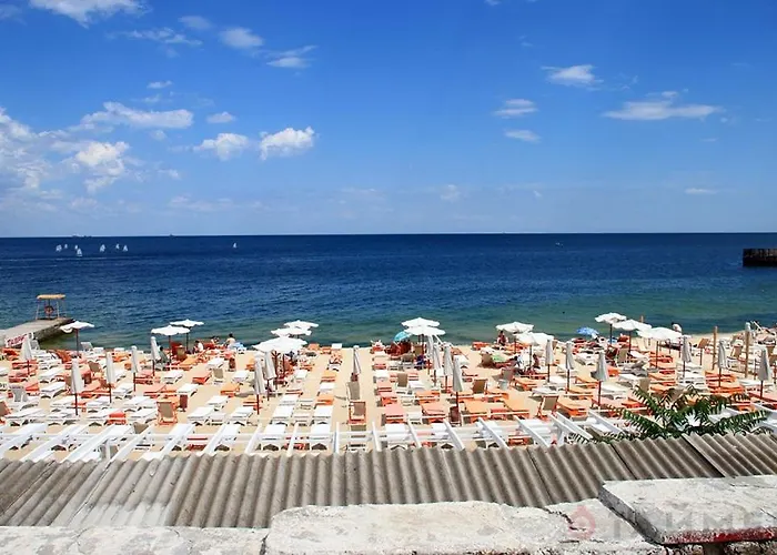 студия у моря французский бульвар